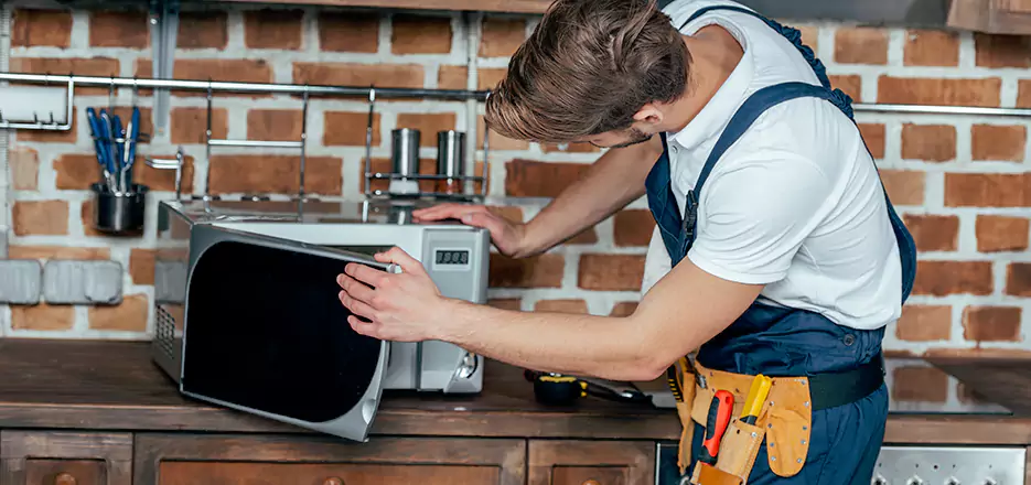 In-Home Microwave Repair in Southaven